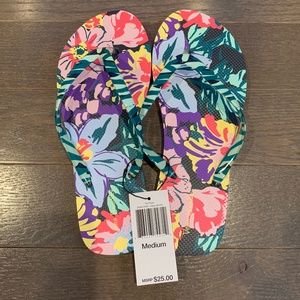 Vera Bradley Flip Flop (size 7-8)